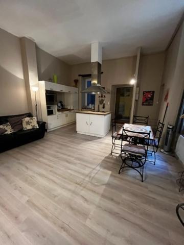 Cosy House T3 City Center, Museum, Place Carnot カルカソンヌ エクステリア 写真
