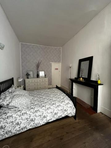 Cosy House T3 City Center, Museum, Place Carnot カルカソンヌ エクステリア 写真