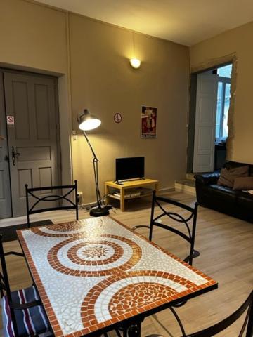 Cosy House T3 City Center, Museum, Place Carnot カルカソンヌ エクステリア 写真